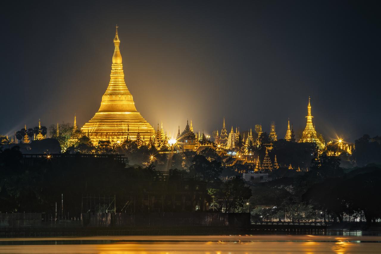 Yangon Excelsior Hotel Exterior foto